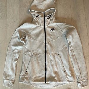 Nike Women’s Tech Fleece Tracksuit